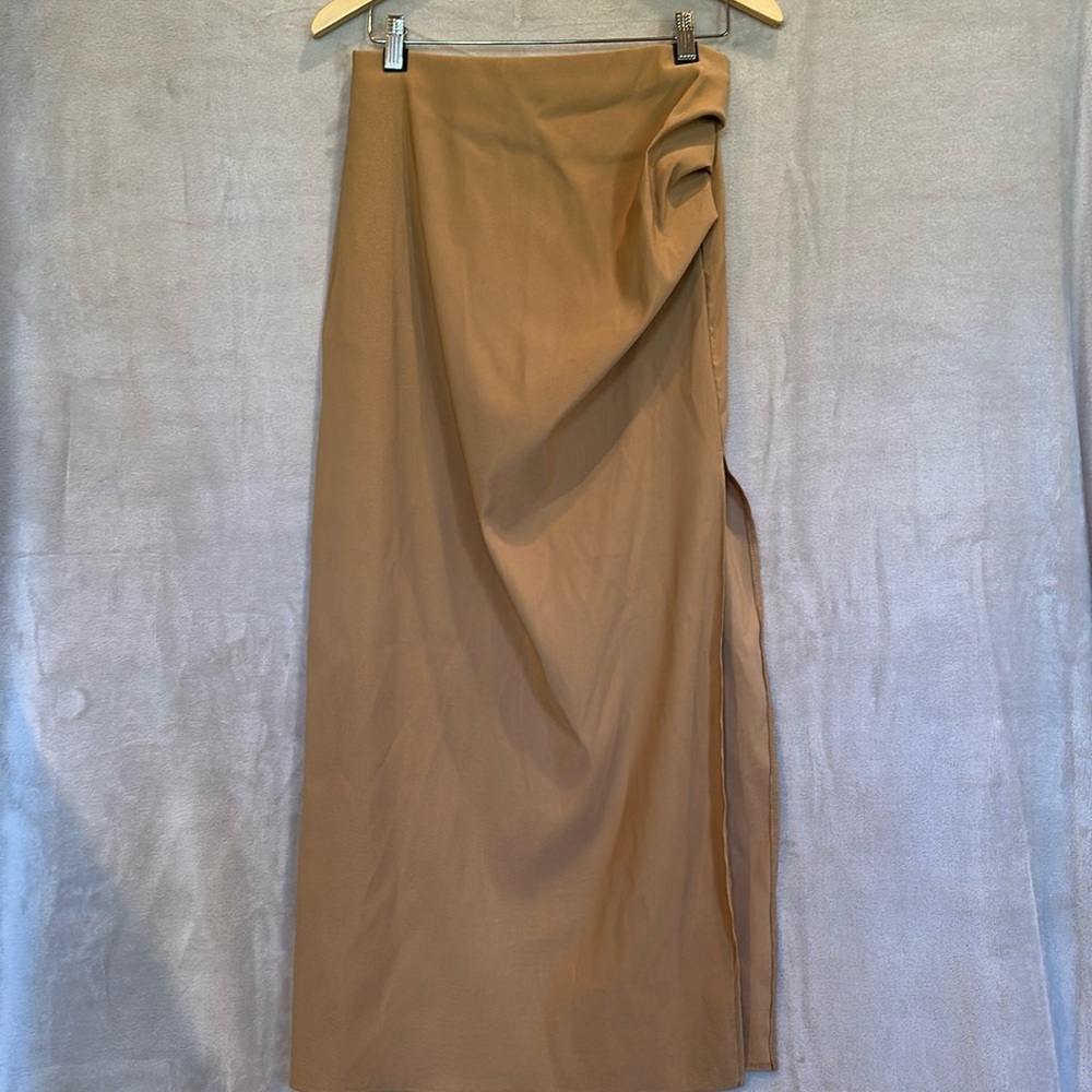 ZARA WOMEN'S RUCHED MAXI SKIRT